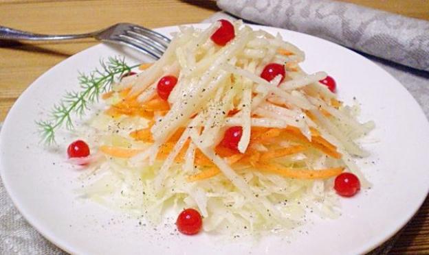 Салат из свежей капусты и моркови с уксусом рецепт